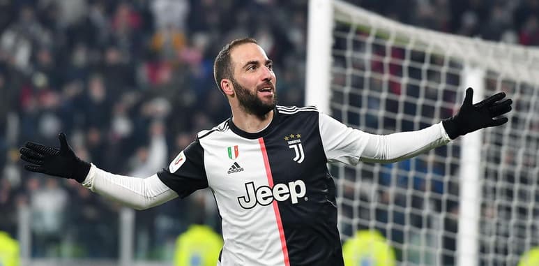 El delantero argentino Gonzalo Higuaín arribó este viernes al sur de Florida, EUA, tras ser fichado por el Inter Miami CF, con el que jugará la próxima temporada de la MLS. (ARCHIVO)