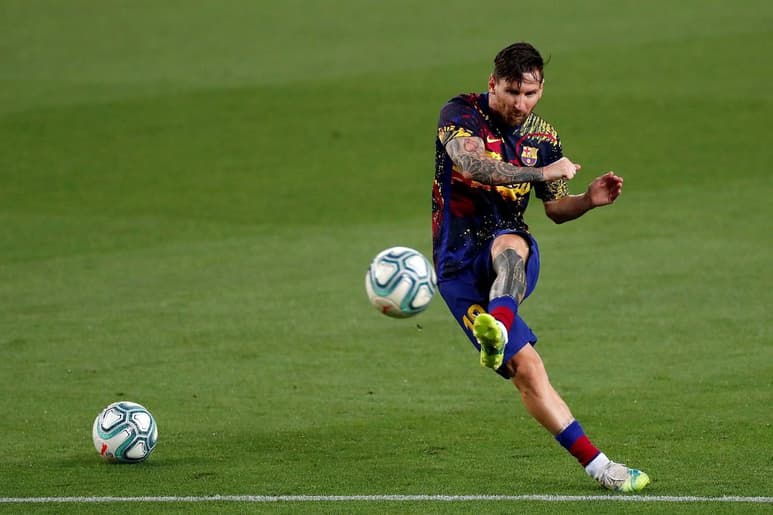 Así, el jugador argentino será el encargado de esta función por tercera temporada consecutiva desde que en el verano del 2018 cogió el relevo de Andrés Iniesta.
(ARCHIVO)