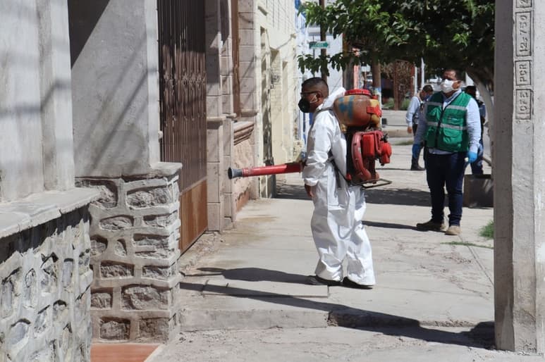Desde hace unos días personal de Salud intensifica las acciones para evitar casos de dengue, zika y chikungunya. (EL SIGLO DE TORREÓN)
