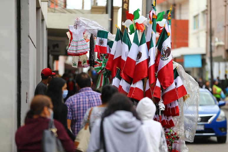 De realizarse fiestas patrias, a partir del 18 de septiembre se empezaría a reflejar un incremento de nuevos casos de COVID-19. (EL SIGLO DE TORREÓN) 