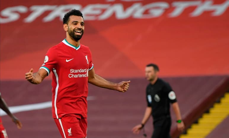Mohamed Salah anotó tres goles en la victoria del campeón Liverpool 4-3 sobre Leeds United. (EFE)