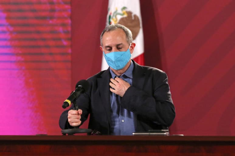 El presidente nacional del PAN, Marko Cortés, aseguró que este lunes presentará ante la FGR una denuncia de hechos en contra del subsecretario de Salud, Hugo López-Gatell, y quienes resulten responsables por las acciones, omisiones y negligencias en la atención de la pandemia de COVID-19. (EL UNIVERSAL)