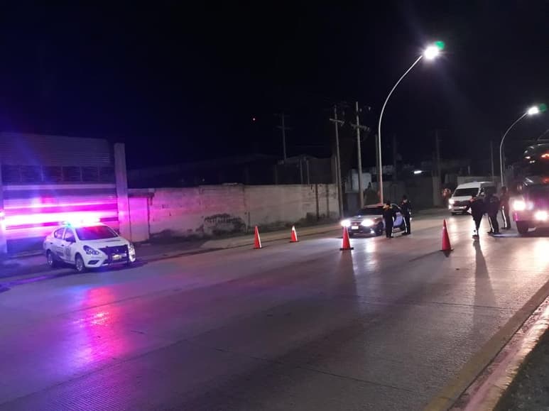 Durante los operativos de alcoholímetro realizados el pasado fin de semana en la ciudad de Gómez Palacio, se registró la detención de 15 personas que alcanzaron un tercer grado de ebriedad. (EL SIGLO DE TORREÓN)