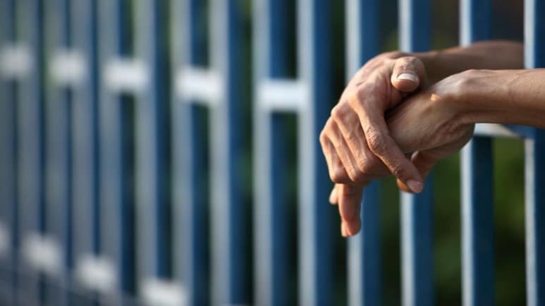 Un juez boliviano dispuso este domingo la detención preventiva de un pastor evangélico de 41 años por la violación de una niña de 9, en un suceso que comenzó a aclararse después de seis años. (CORTESÍA)