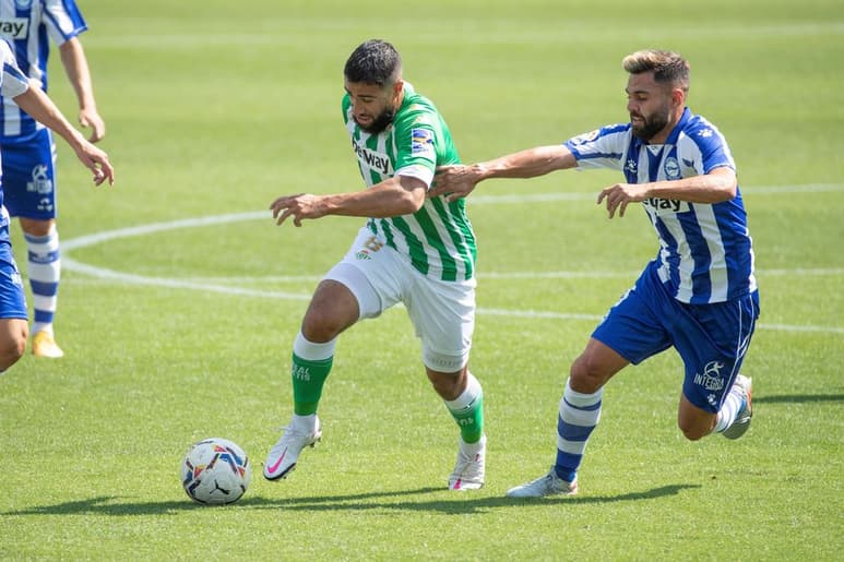 Betis debutó derrotando en los últimos minutos 1-0 al Alavés. (EFE)