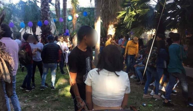 Tras ser desalojados los asistentes de la fiesta, el lugar donde se realizaba ésta fue clausurado por las autoridades de la entidad (ESPECIAL)