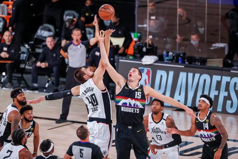 Los Nuggets buscarán la remontada, luego de verse abajo en la serie tres victorias a una. (EFE)