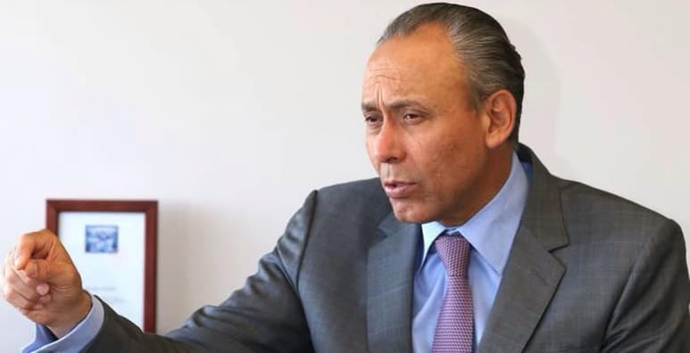 El exgobernador de Chihuahua, José Reyes Baeza, presuntamente desvió 129 millones de pesos del Instituto de Seguridad y Servicios Sociales de los Trabajadores del Estado (ISSSTE) en el marco de la denominada Estafa Maestra, informó el titular de la Unidad de Inteligencia Financiera (UIF), Santiago Nieto.
(ARCHIVO)