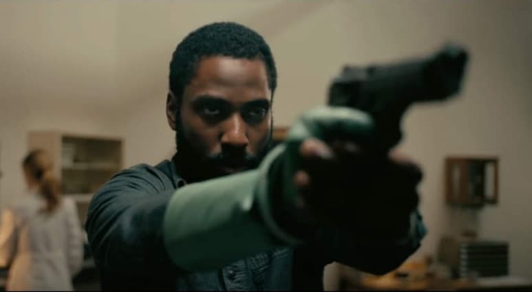 Hasta el protagonista de Tenet, el actor John David Washington, reconoce que ni siquiera él tiene muy claro que se pueda entender completamente la última película de Nolan, pero aseguró a Efe que, ni falta hace, porque lo importante es la experiencia “emocionante y apabullante” de ver lo que podría ser el cine del futuro. (ESPECIAL)