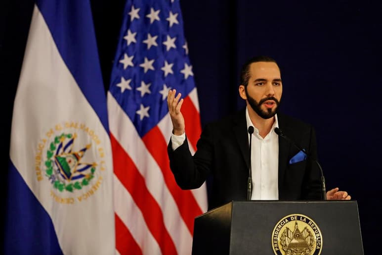 El presidente de El Salvador, Nayib Bukele, aseguró este martes que la independencia 'es un proceso de lucha constante' y señaló que este país centroamericano 'no es independiente de la pobreza ni de la desigualdad'. (ARCHIVO)