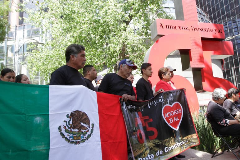 Las familias de los 63 mineros, cuyos restos permanecen en la mina 8 de Pasta de Conchos en el municipio de San Juan de Sabinas, tienen un acuerdo firmado y donde la prioridad es el rescate. (ARCHIVO)