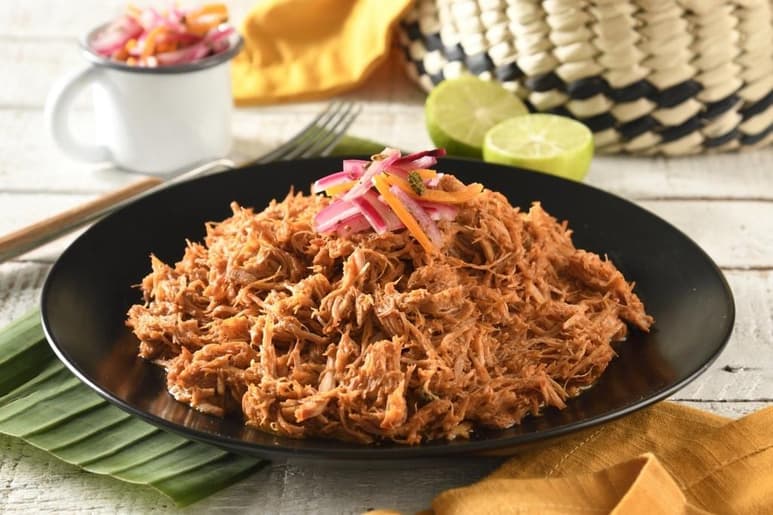 Lo que conocemos fuera de Yucatán como achiote es en realidad un recado rojo. (Especial)
