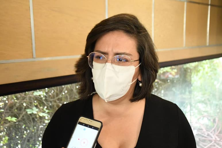 Alba dijo que se registraron 100 personas para presidencia y secretaria general pero será depurada la lista para que sean solamente 12. Llamó a los simpatizantes a interesarse en lo que ocurre en el partido, para que la agenda progresista se respete. (El Siglo de Torreón)