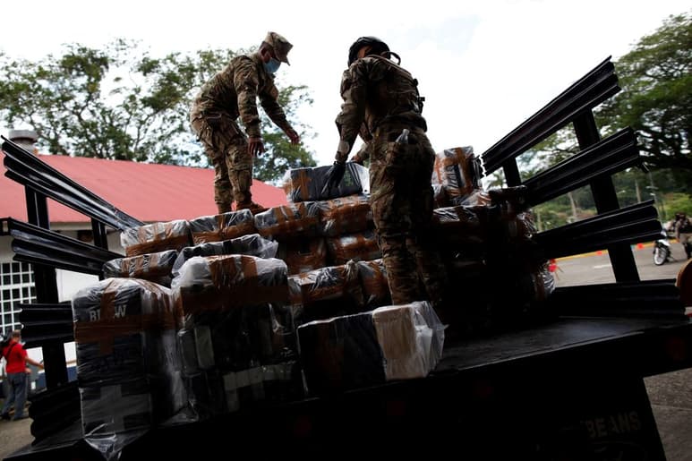 Ayer se decomisaron varias toneladas de cocaína en Panamá procedentes de Costa Rica. (EFE)