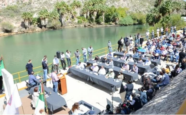 Diputados de la Sexagésima Sexta Legislatura del Congreso de Chihuahua sesionaron este jueves en las inmediaciones de la presa La Boquilla, esto para respaldar a los agricultores, productores y ganaderos, dio a conocer la presidenta Blanca Gámez Gutiérrez. (ESPECIAL)