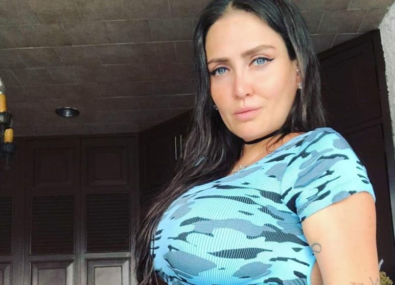 Cada vez que Celia Lora es censurada en Instagram por su alto contenido erótico, la plataforma la penaliza hasta quitándole 100 mil seguidores, cosa que le encabrita a la playmate mexicana. (INSTAGRAM)
