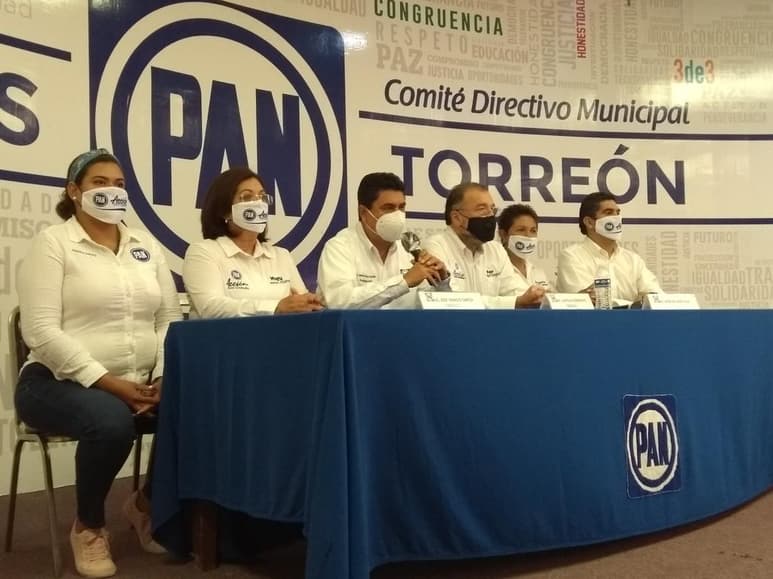 El titular del PAN en Coahuila, Jesús de León Tello, lanzó un exhorto al IEEC para que se difunda de forma 'adecuada' la fecha de las próximas elecciones locales. (ARCHIVO)