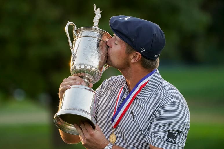 Bryson Dechambeau ganó con seis golpes de ventaja.(AP)