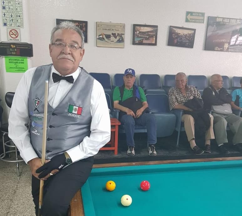 Las tres categorías en las que se disputan los 60 mil pesos garantizados, son en Maestros (25 mil), Primera Fuerza (20 mil) y Segunda Fuerza (15 mil).
(EL SIGLO DE TORREÓN)