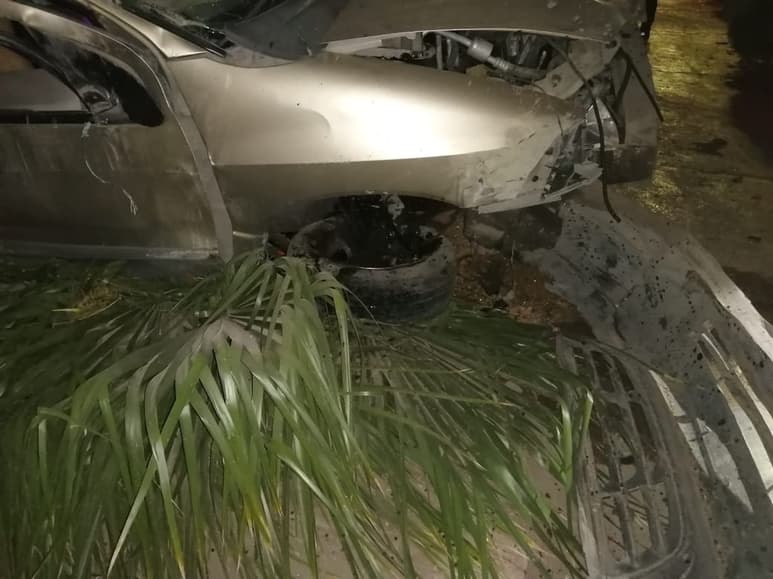 Los ahora occisos circulaban abordo de una camioneta Ford Windstar en color dorado. (EL SIGLO DE TORREÓN)