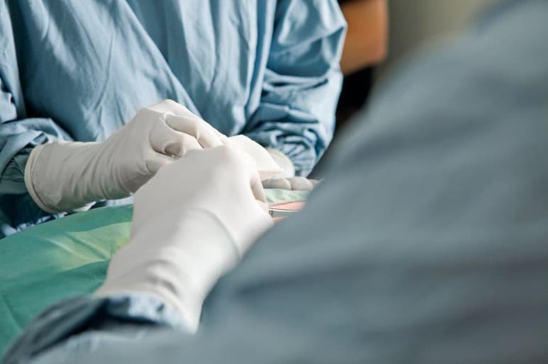 Autoridades del Instituto Mexicano del Seguro Social (IMSS) de la Ciudad de México, estuvieron en la región norte de Coahuila, para llevar a cabo una supervisión de los trabajos que se realizan para la conclusión del Hospital General de Zona no. 92 en el municipio de Ciudad Acuña y ante la posibilidad de ser inaugurado por el presidente de México. (ARCHIVO)