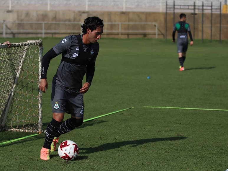 'Pero estamos apretando para trabajar y cerrar de la mejor manera, si no se consigue el partido amistoso, entre nosotros hay un muy buen nivel para hacer un gran interescuadras e ir preparándonos para lo que venga para nosotros' apuntó. (Especial)