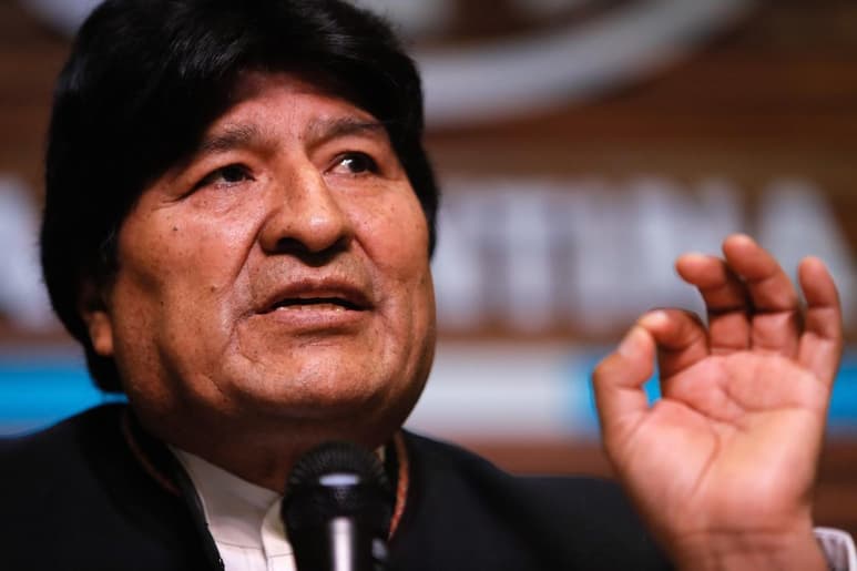 El Ministerio de Justicia de Bolivia comunicó este jueves que traslada a la Fiscalía una denuncia contra el expresidente Evo Morales por supuesto estupro, al declararse incompetente en la Defensoría de la Niñez. (ARCHIVO)