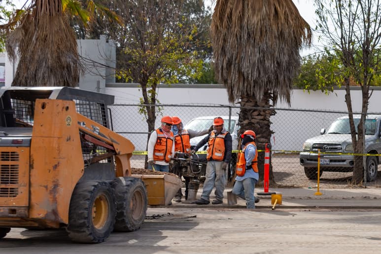 La CMIC estima una baja del 25 al 30 por ciento del personal en el sector de la construcción de la región. (EL SIGLO DE TORREÓN)