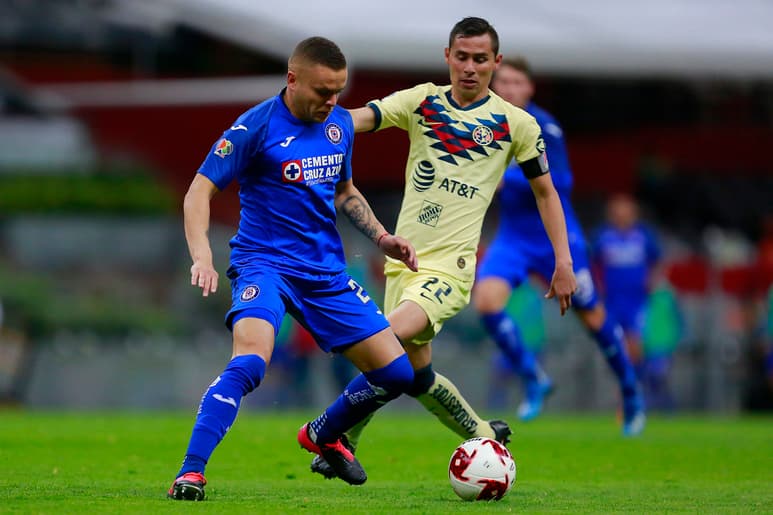 Jonathan 'Cabecita' Rodríguez (i) buscará seguir con su gran momento goleador. (ARCHIVO)