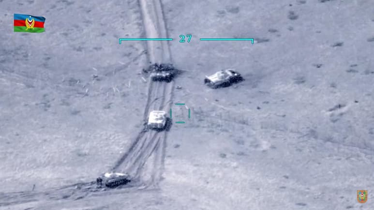 El hasta ahora latente conflicto de Nagorno Karabaj, el más antiguo en el espacio postsoviético, ha vuelto a poner hoy en vilo a la comunidad internacional con violentos choques en el territorio separatista disputado por Armenia y Azerbaiyán que amenazan con una nueva guerra a gran escala en el Cáucaso Sur. (EFE)
