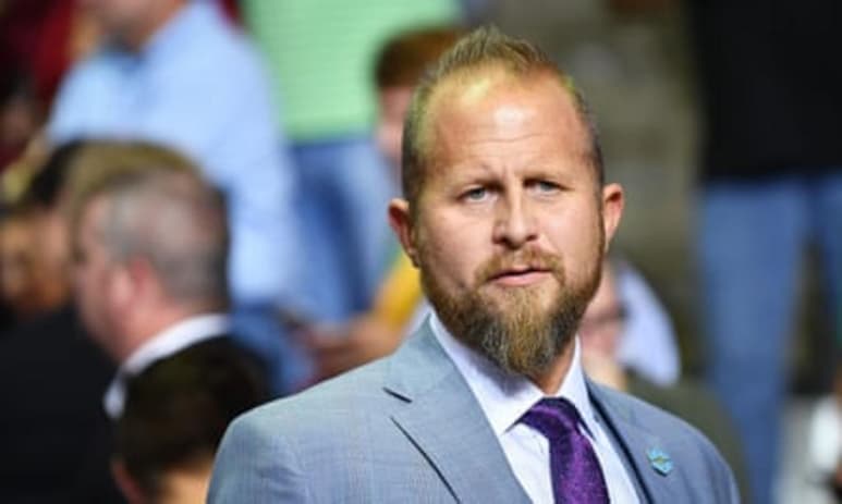 Bradley Parscale, que fue jefe de campaña de Donald Trump hasta julio, fue hospitalizado a la fuerza después de haberse atrincherado con armas en su casa y ante el temor de su esposa de un posible suicidio, confirmó la policía de Fort Lauderdale (Florida). (ESPECIAL)