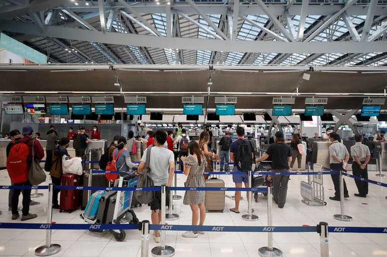 Más aún, nueve de cada 10 turistas confían en las recomendaciones personales con respecto a la salud y la higiene, de acuerdo con el informe del WTTC, el cual también destaca que hay un rápido cambio hacia la digitalización y las personas se sienten cada vez más cómodas con una experiencia de viaje sin contacto. (Especial)