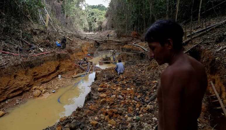 La presidenta del Pueblo Shuar-Arutam exigió al Gobierno ecuatoriano abstenerse de permitir cualquier actividad extractiva. (ARCHIVO)