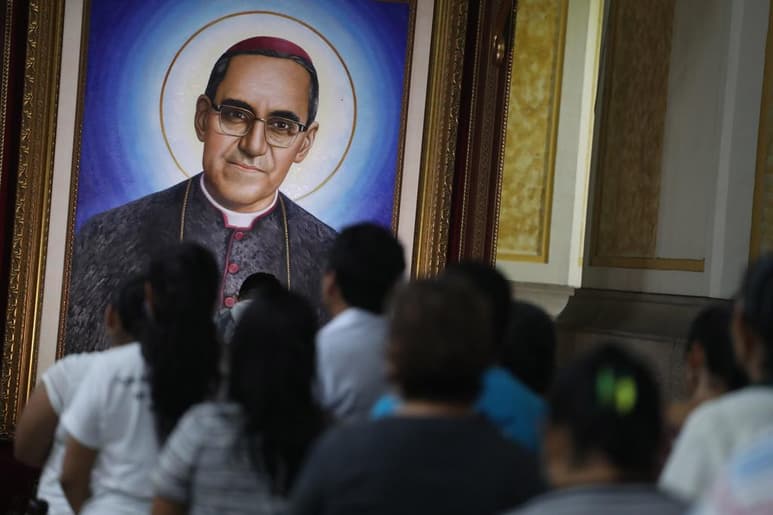 La Comisión Interamericana de Derechos Humanos (CIDH) instó al Estado de El Salvador a elaborar un plan de acciones para realizar una investigación 'seria' que permita juzgar y sancionar a los responsables del magnicidio de san Óscar Arnulfo Romero en 1980. (ARCHIVO) 