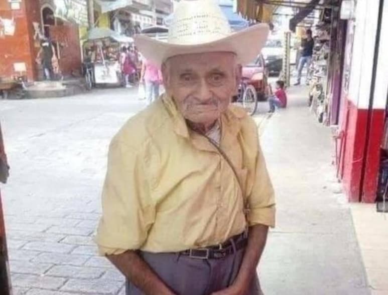 De verdad hubieran visto su carita de felicidad y sonreía mucho, y no creía que él estuviera en este aparatito, me dijo.', narró la persona que captó su imagen. (Especial)