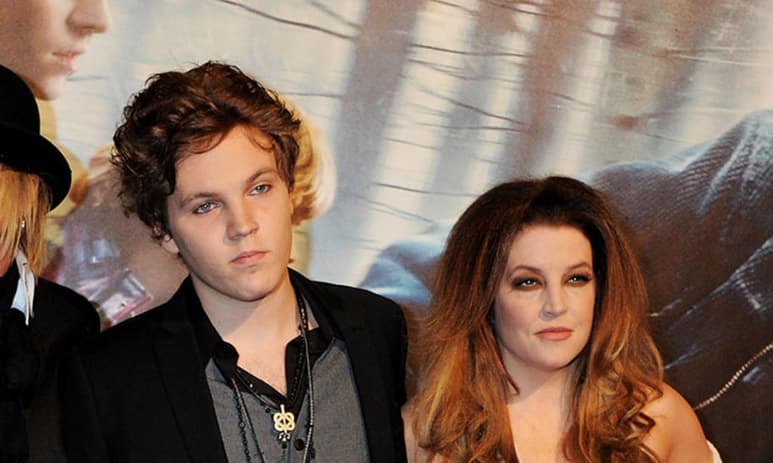Keough, de 27 años, era hijo de Lisa Marie Presley, la hija de Elvis Presley y Priscilla Presley. Se suicidó en julio en Calabasas, California, según determinó la oficina forense del condado de Los Ángeles. (Especial)