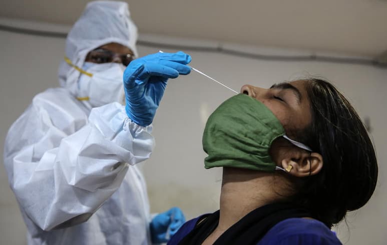 Los casos globales de COVID-19 se elevan hoy a 36.3 millones, mientras que las víctimas mortales han llegado a 1,056 millones, según las estadísticas difundidas por la Organización Mundial de la Salud (OMS). (EFE) 