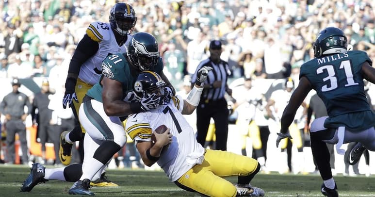 A Ben Roethlisberger (7) no le suele ir bien cuando enfrenta a las Águilas de Filadelfia.