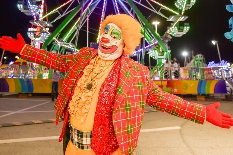 Divertido. El payasito 'Tortillín' ofreció una entrevista en las instalaciones de los juegos mecánicos de la Feria de Torreón.