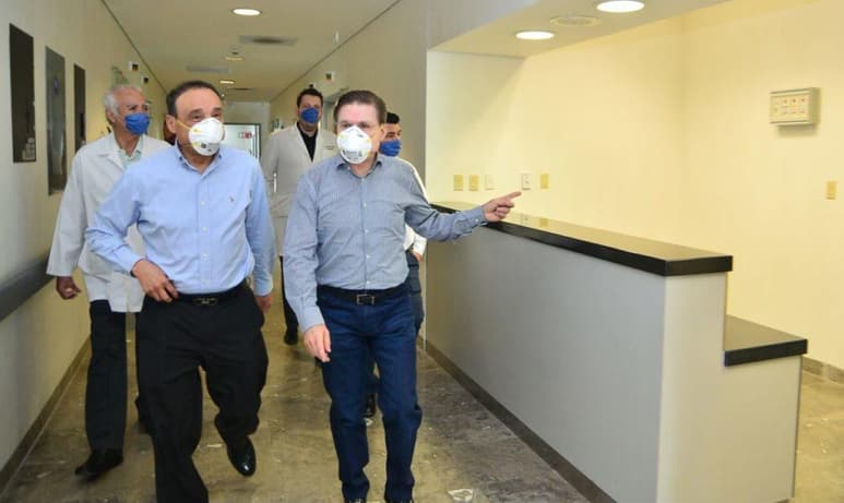 Médicos especialistas del Hospital General 450, ya realizan la colonoscopia por
tomografía, herramienta fundamental para detección oportuna de cáncer colorrectal. (CORTESÍA)