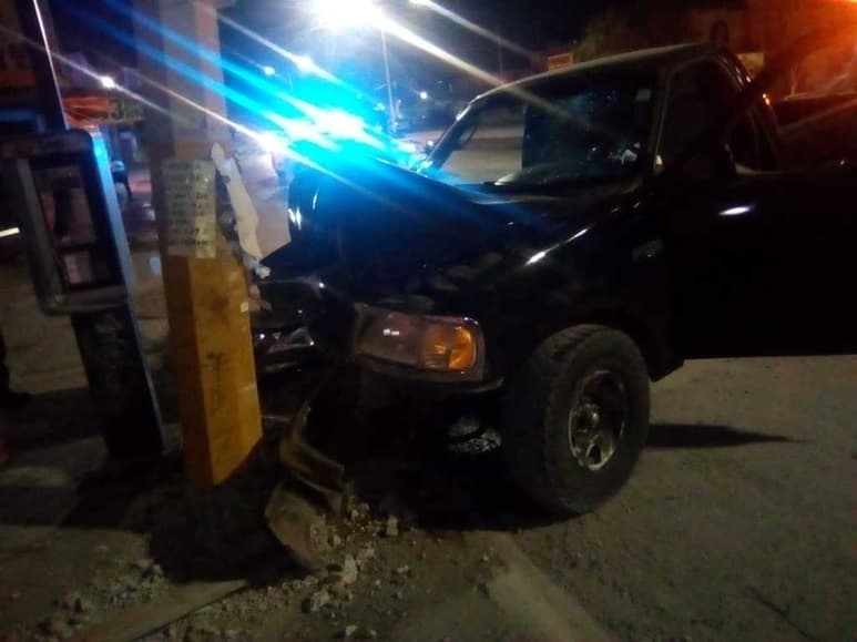 Los daños materiales, solo del vehículo, fueron estimados en 20 mil pesos. (EL SIGLO DE TORREÓN)