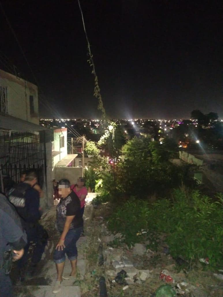 Los cuerpos de rescate tardaron cerca de una hora en controlar el incendio y declarar el lugar fuera de peligro. (EL SIGLO DE TORREÓN)