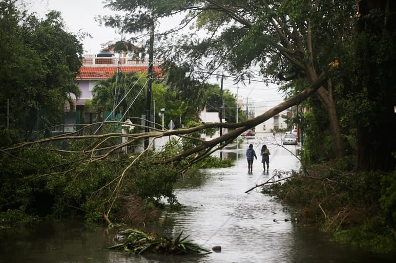 Aspectos de Quintana Roo tras el paso de Delta.