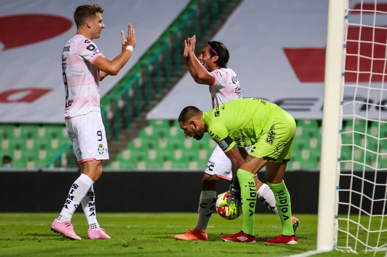 Los Guerreros tuvieron un buen funcionamiento ayer, y se impusieron 2-0 a los Xolos de Tijuana, en juego pendiente de la fecha 12. (CORTESÍA)