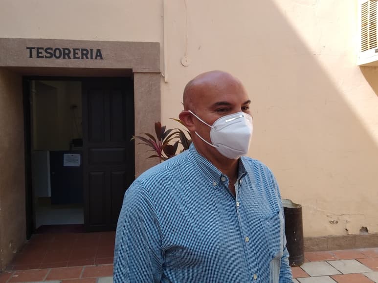 El tesorero municipal Ricardo Olivares dijo que el Municipio sí cuenta con recursos para afrontar compromisos con los trabajadores.