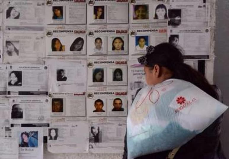 De acuerdo con el titular de la Fiscalía Especializada para la Búsqueda de Personas, José Ángel Herrera, desde el mes de enero, hasta los primeros días de octubre, la dependencia tenía 21 reportes tanto de féminas menores como de mayores de edad.
(ARCHIVO)