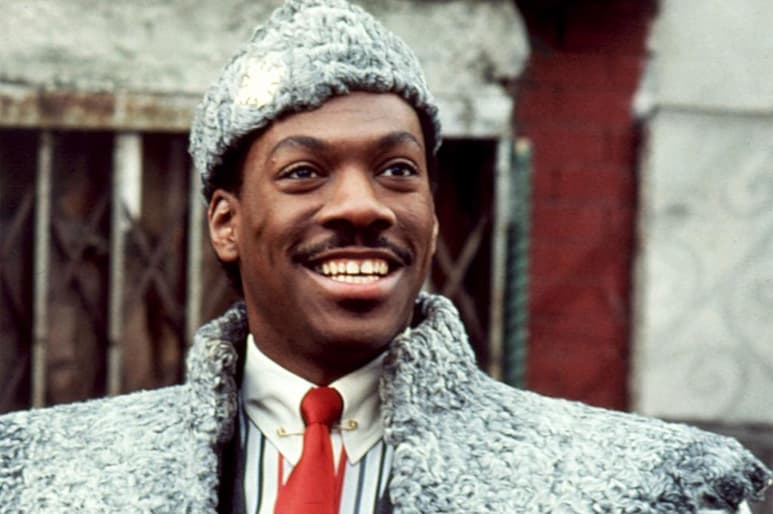 El portal Deadline aseguró hoy que la venta de la cinta titulada 'Coming 2 America' se cerró por alrededor de 125 millones de dólares mientras que la revista Variety apuntó que la película podría estrenarse en Amazon el 18 de diciembre. (Especial)