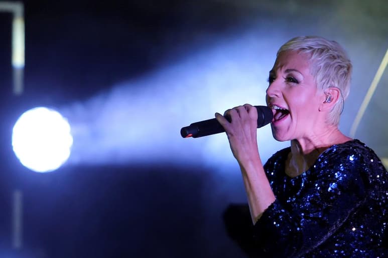La cantante Ana Torroja fue víctima del robo de sus pertenencias en el Aeropuerto Internacional de la Ciudad de México (AICM). (ARCHIVO)