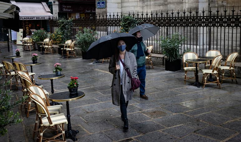El toque de queda será de 21:00 a 6:00 hora local y comenzará a partir del próximo sábado, con una duración inicial de cuatro semanas ampliables a seis. (EFE)