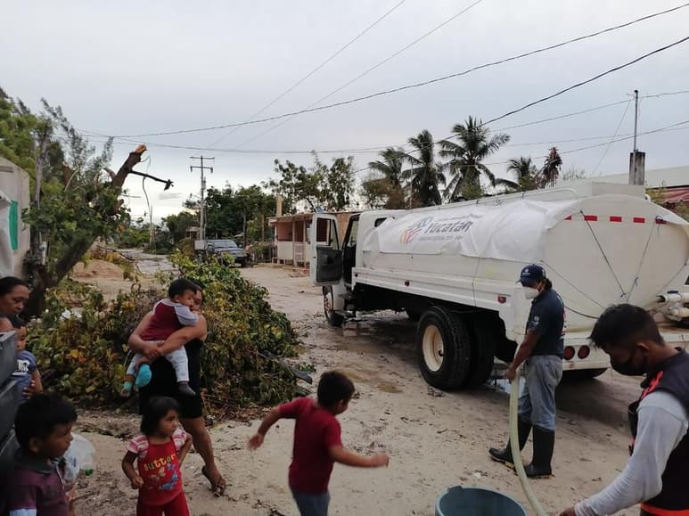 Ante la solicitud del gobierno del Estado ante la Federación, la Coordinación Nacional de Protección Civil (CNPC) emitió sendas Declaratorias de Emergencia para un total de 34 municipios de Yucatán afectados por los meteoros de 'Gamma' y 'Delta'. (ARCHIVO)